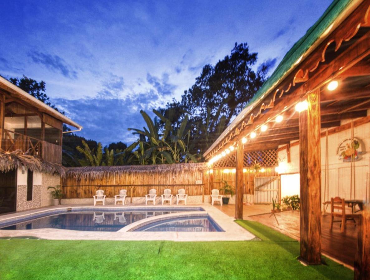 Hotel Liah'S Tortuguero Exteriör bild