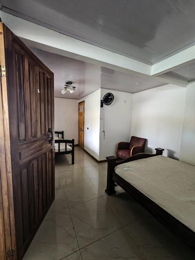 Hotel Liah'S Tortuguero Exteriör bild