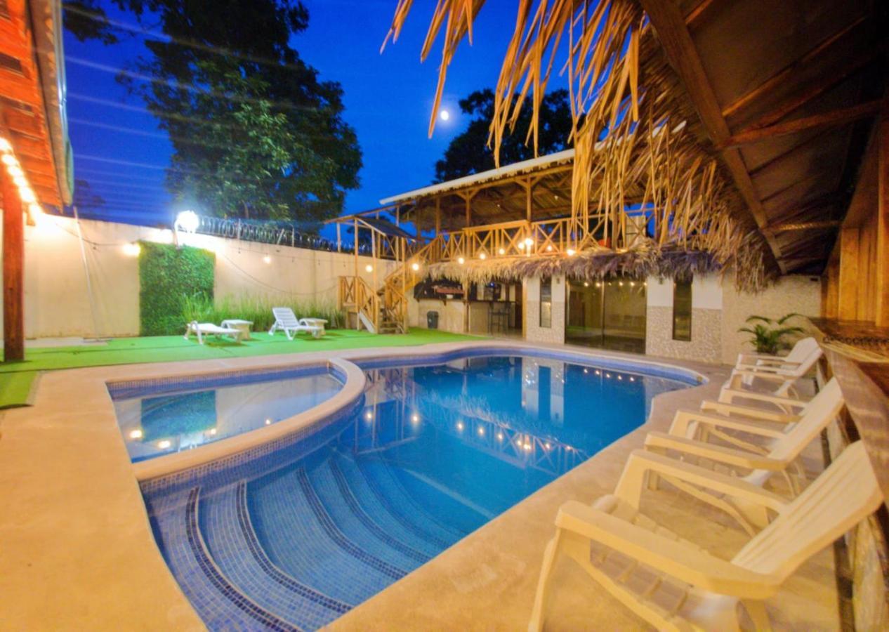 Hotel Liah'S Tortuguero Exteriör bild