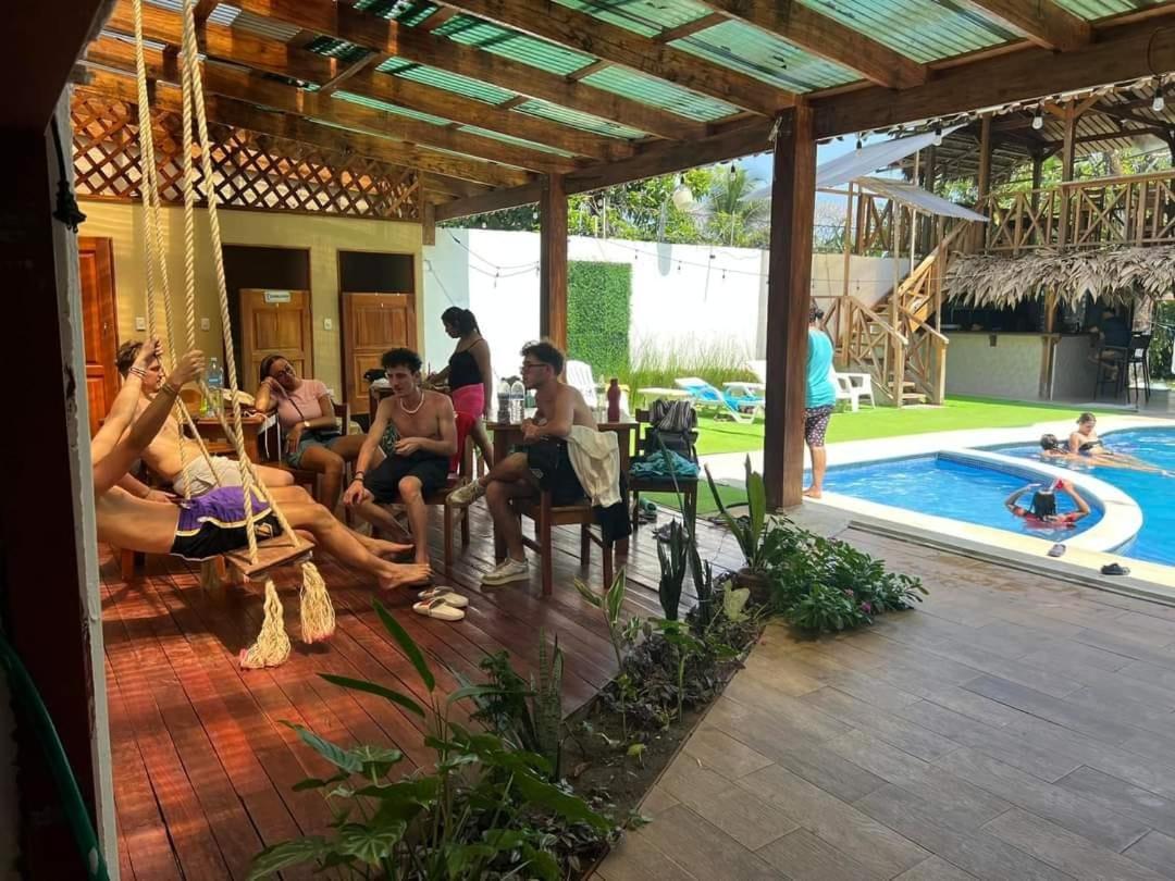 Hotel Liah'S Tortuguero Exteriör bild