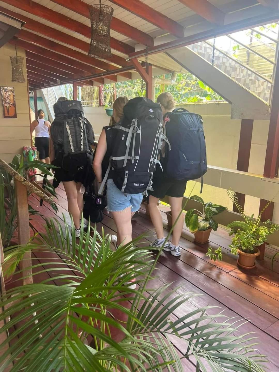 Hotel Liah'S Tortuguero Exteriör bild